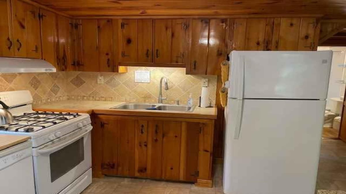 Coastal Hideaway — photo 12