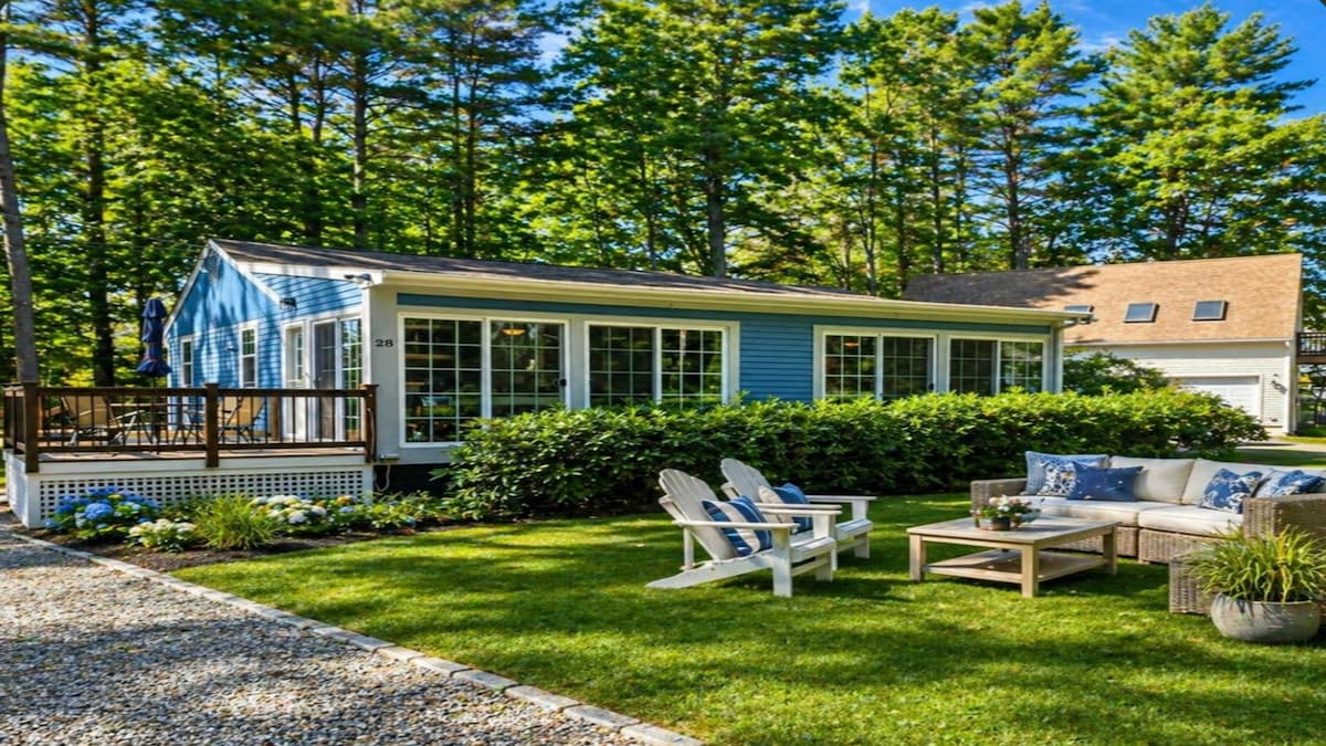 Coastal Hideaway — photo 1