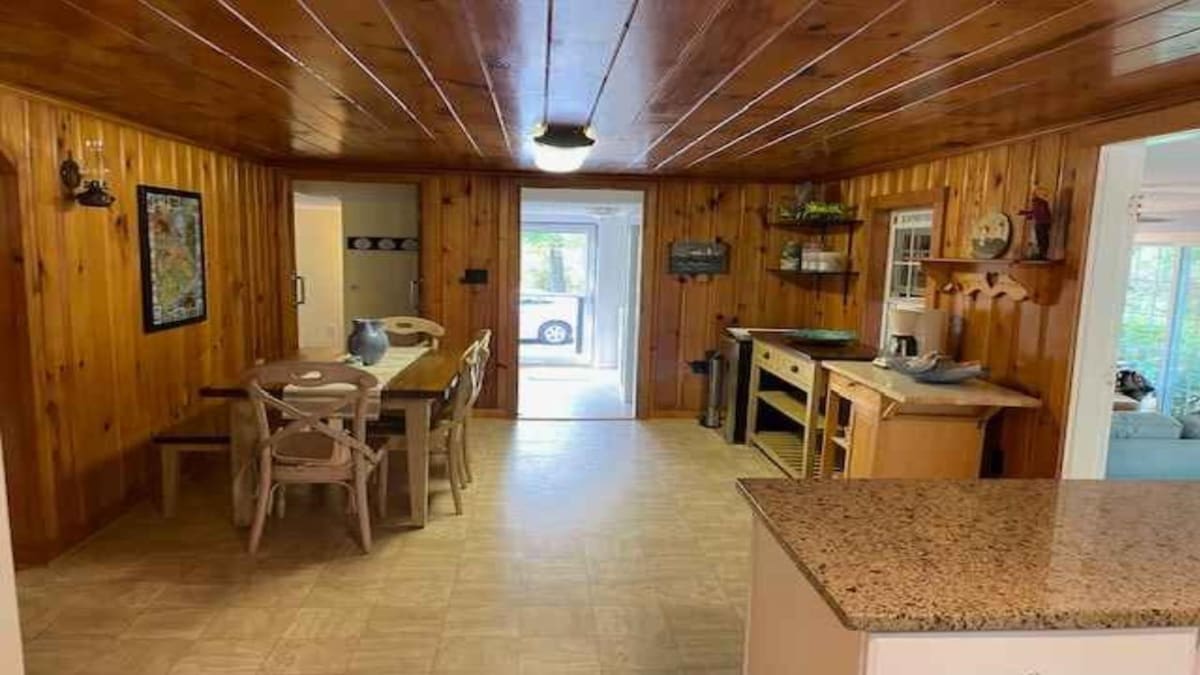 Coastal Hideaway — photo 14