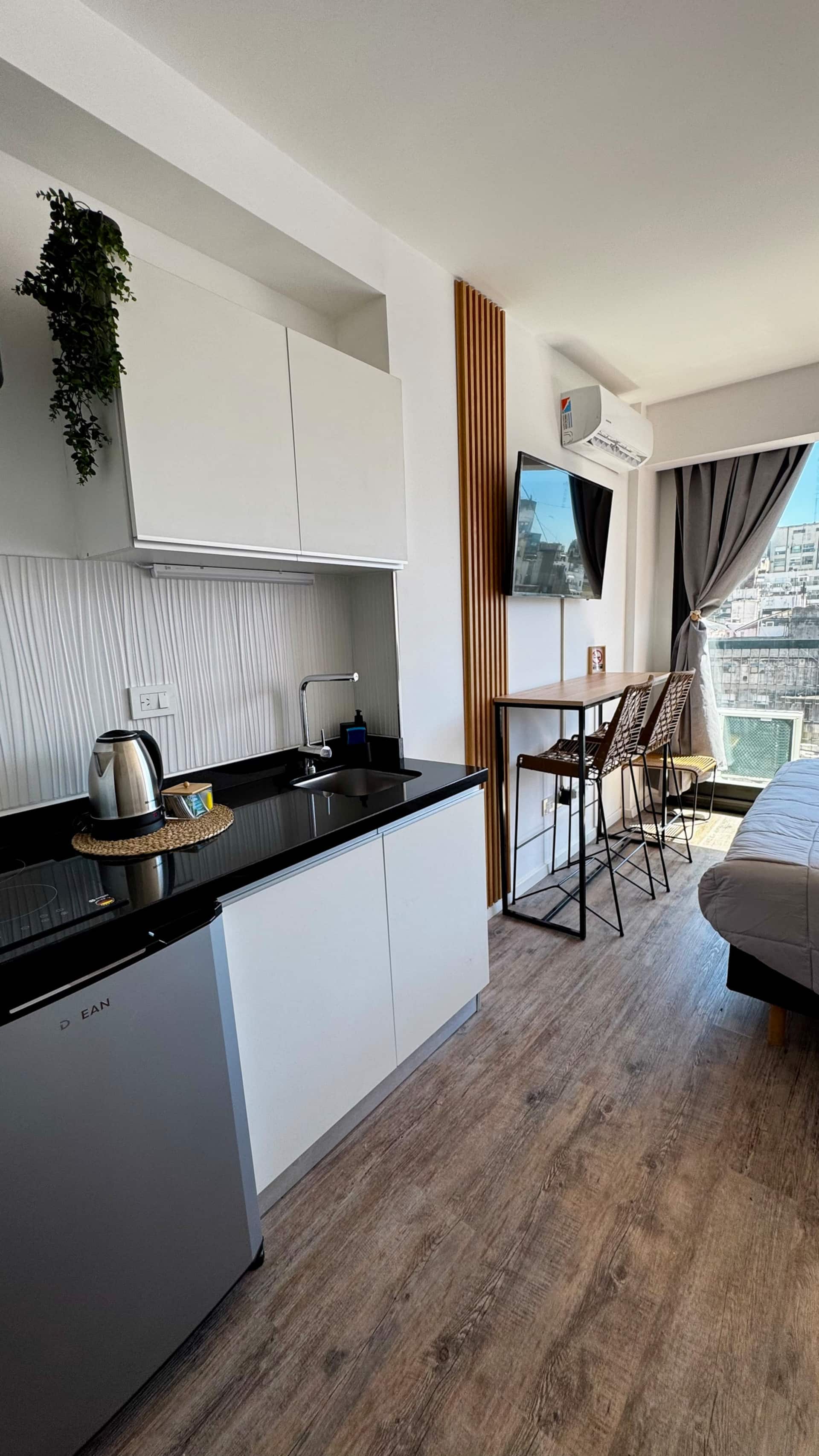 Studio apartment in Monserrat