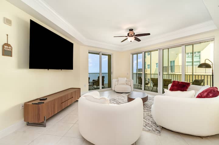 St Tropez - Endless River Views! - Fort Myers, FL