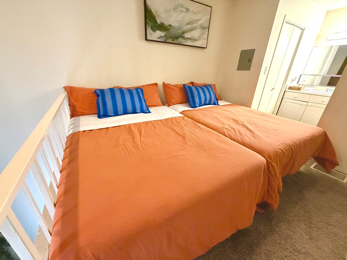 Beautiful apartment, excellent location 2Full beds