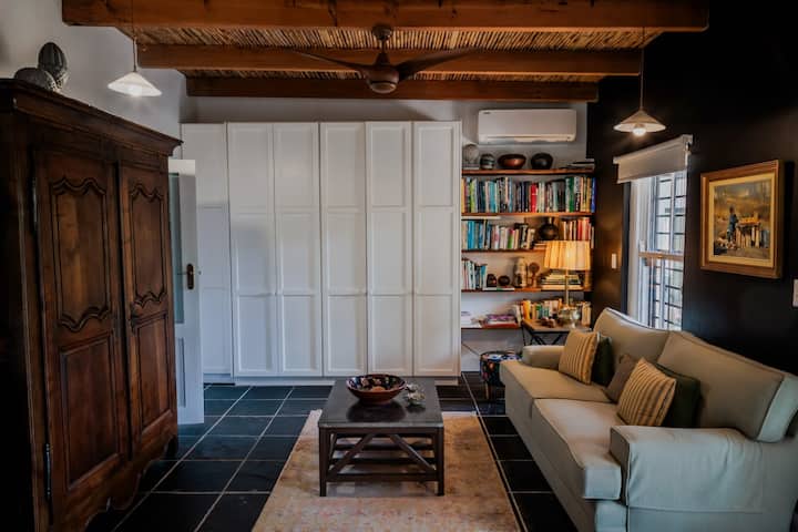 Idyllic Heritage Home In Old-town Swellendam - Swellendam