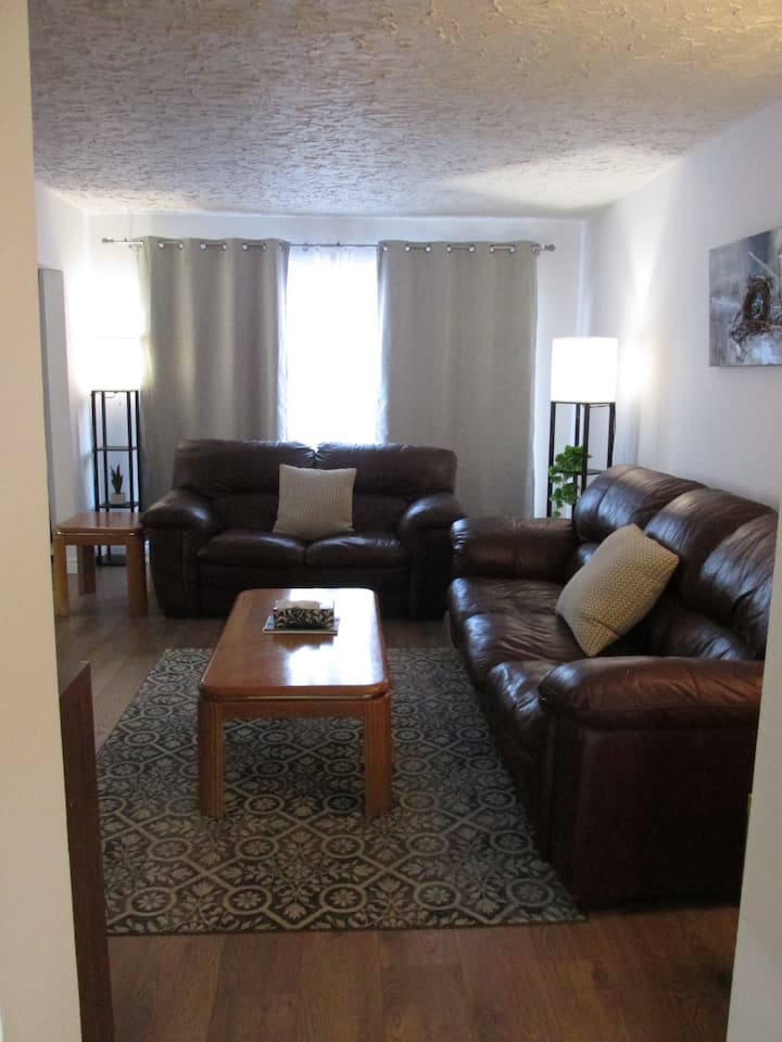 Beach View Villa In Elliot Lake - Elliot Lake