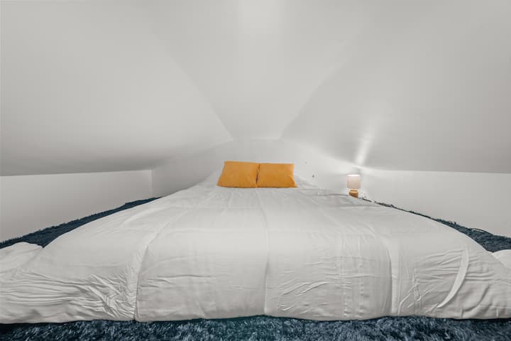 Bedroom 6