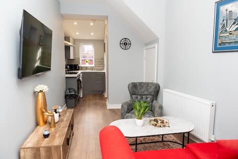 Successful Airbnb property: Rb Lodges Stockport in Brinnington And Central