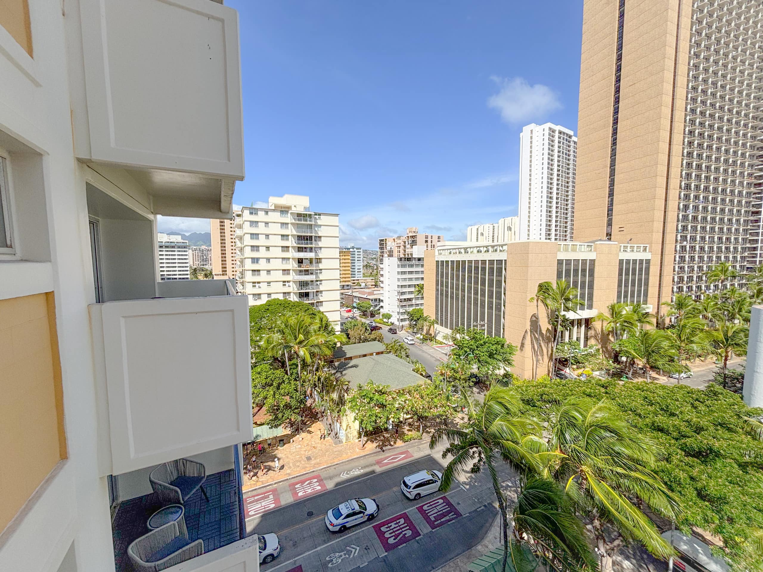 Walk to Beach Kuhio Village w Parking - Image 27