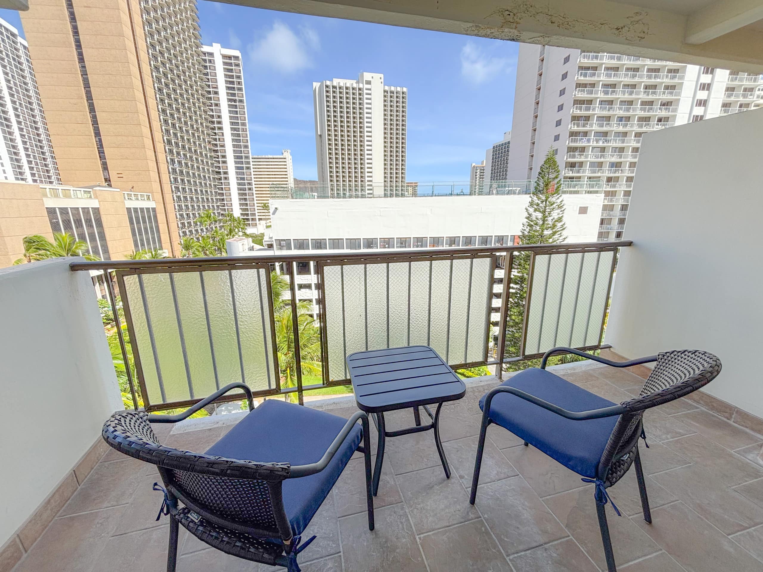Walk to Beach Kuhio Village w Parking - Image 25