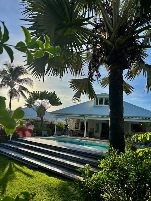 Villa Ti Moudong "Le Bibalow" Waterfront Pool