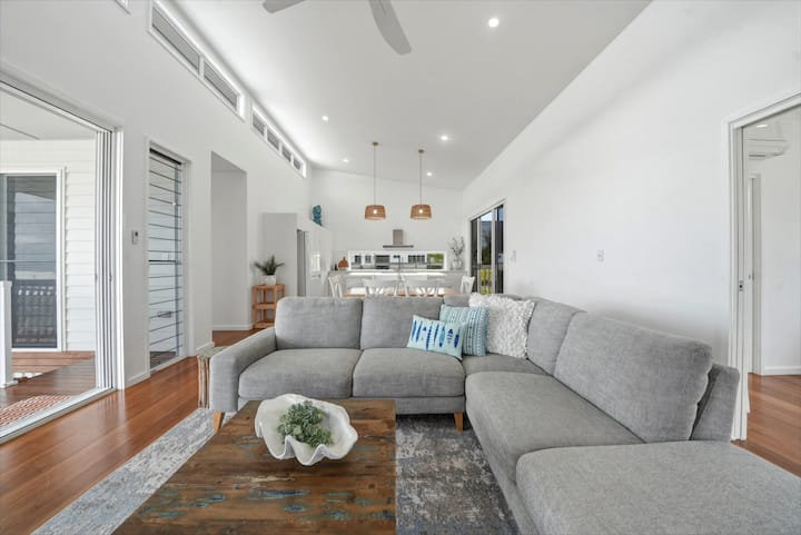 Solas Sands 3 Br W/ Private Pool - Walk To Beach - Agnes Water