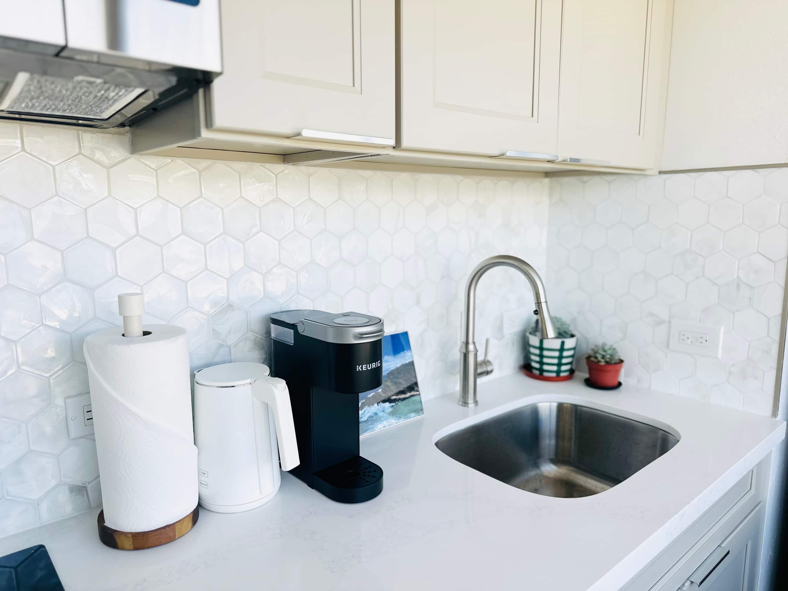Entire newly renovated ocean view unit 38FL 2B2B - Image 21