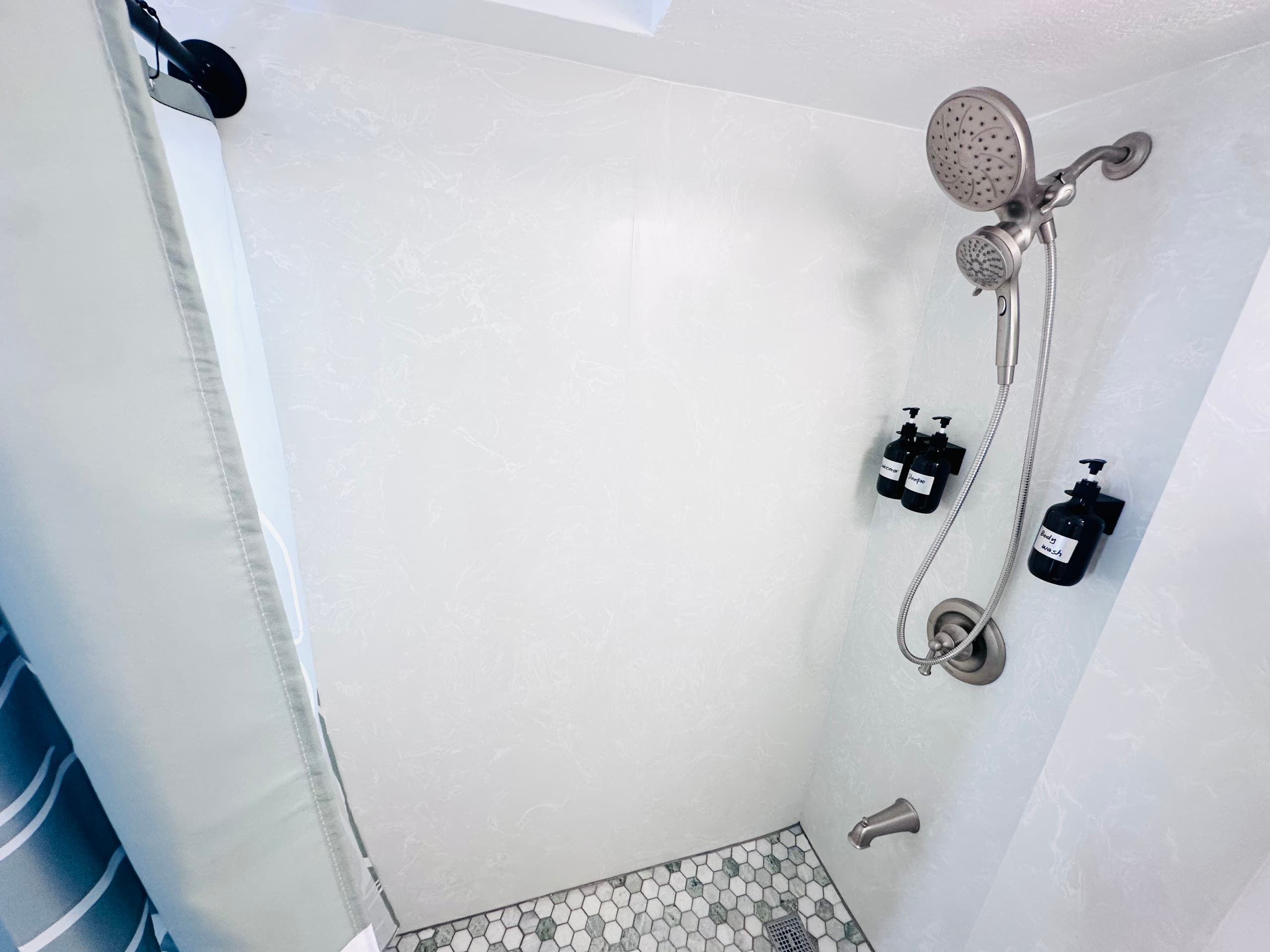 Entire newly renovated ocean view unit 38FL 2B2B - Image 51