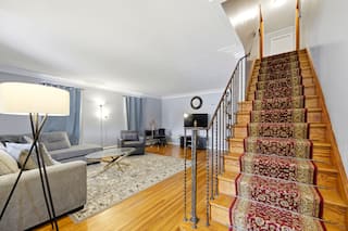 Amherst 3 Bed 2 Bath House with King Bed, photo 2 of 38
