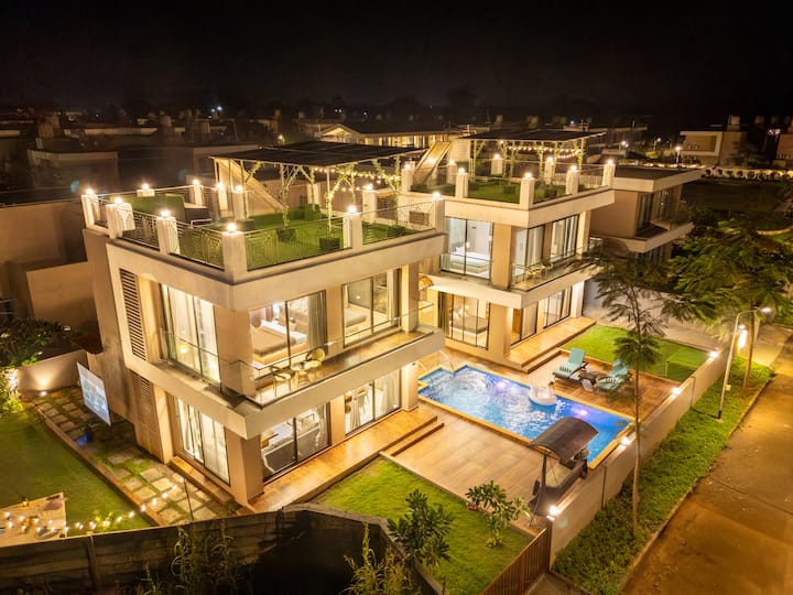 Lumi & Sol 6BHK Villa in Karjat wd pvt pool & Lawn