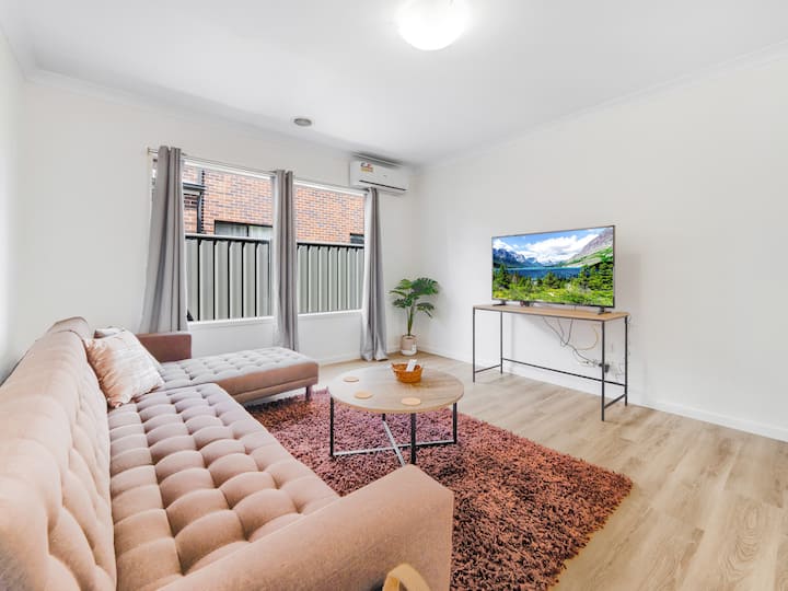 Cranbourne Cottage - Cranbourne