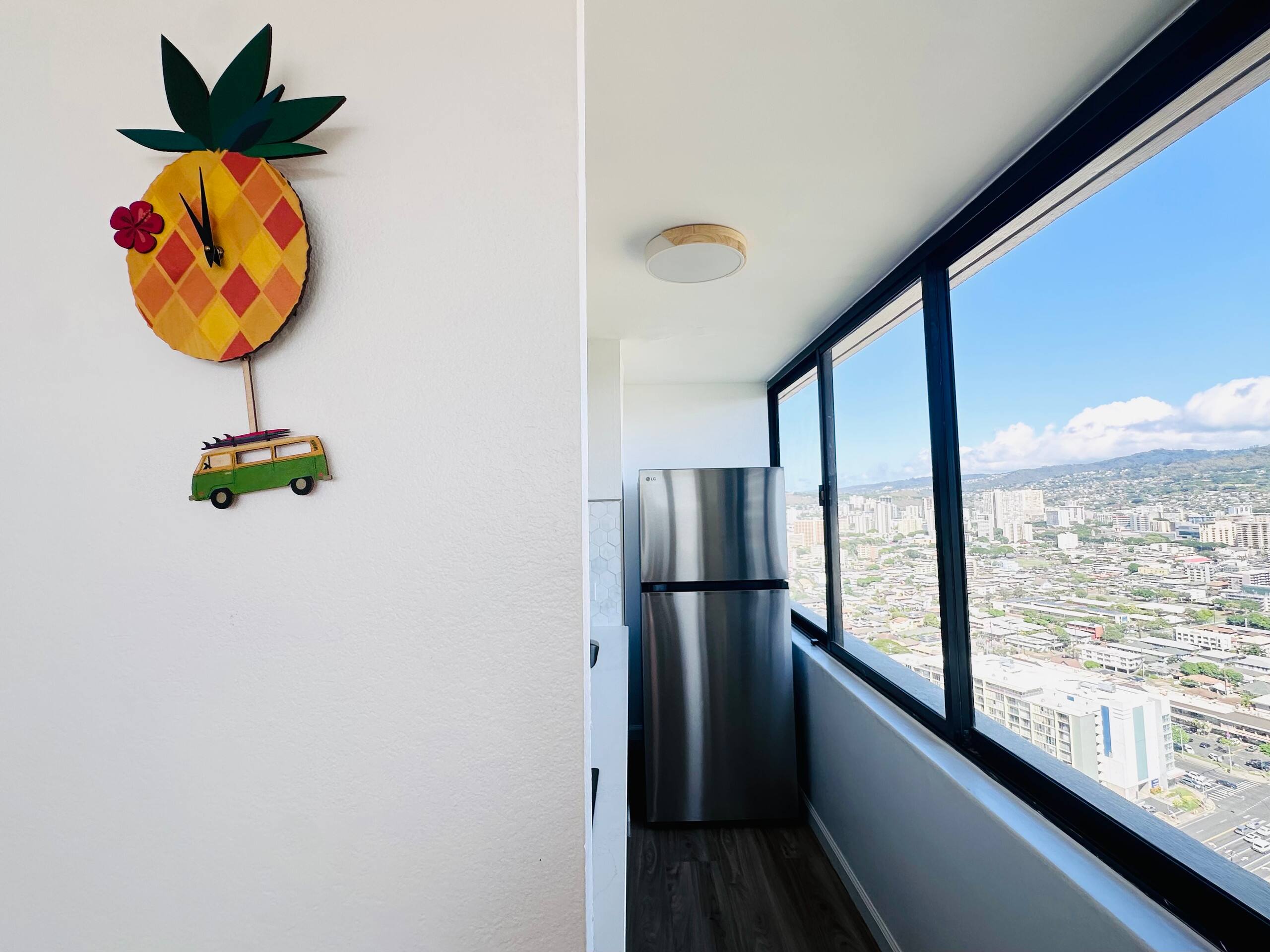 Condo in Honolulu · ★5.0 · 1 bedroom · 2 beds · 1 private bath - Image 12