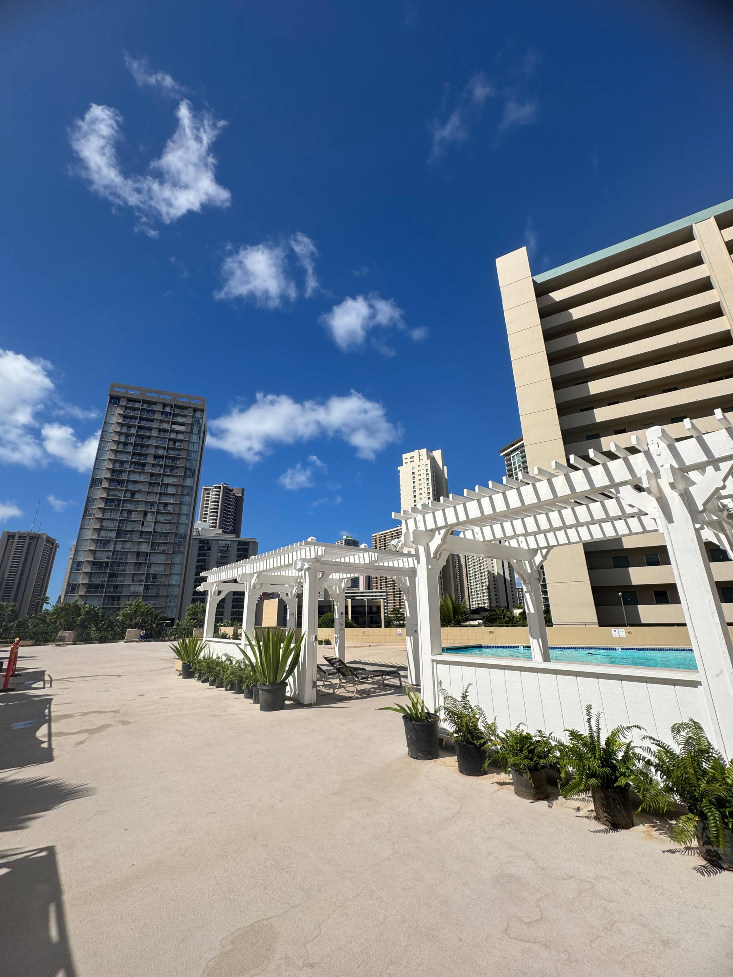 Condo in Honolulu · ★5.0 · 1 bedroom · 2 beds · 1 private bath - Image 36