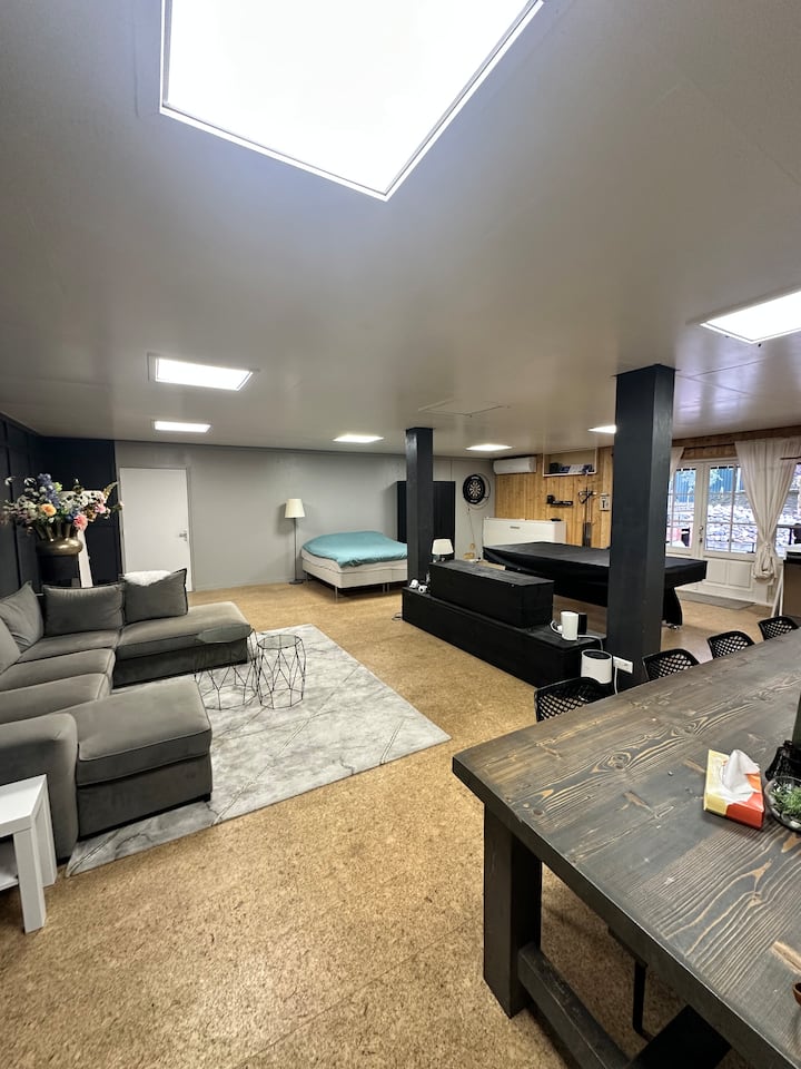 Studio Met Overkapping, Optioneel Sauna En Hottub - Hoofddorp