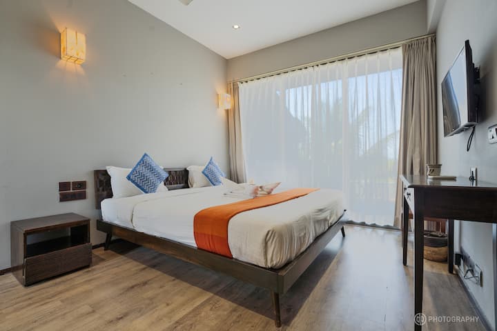 Bedroom 1 image 3