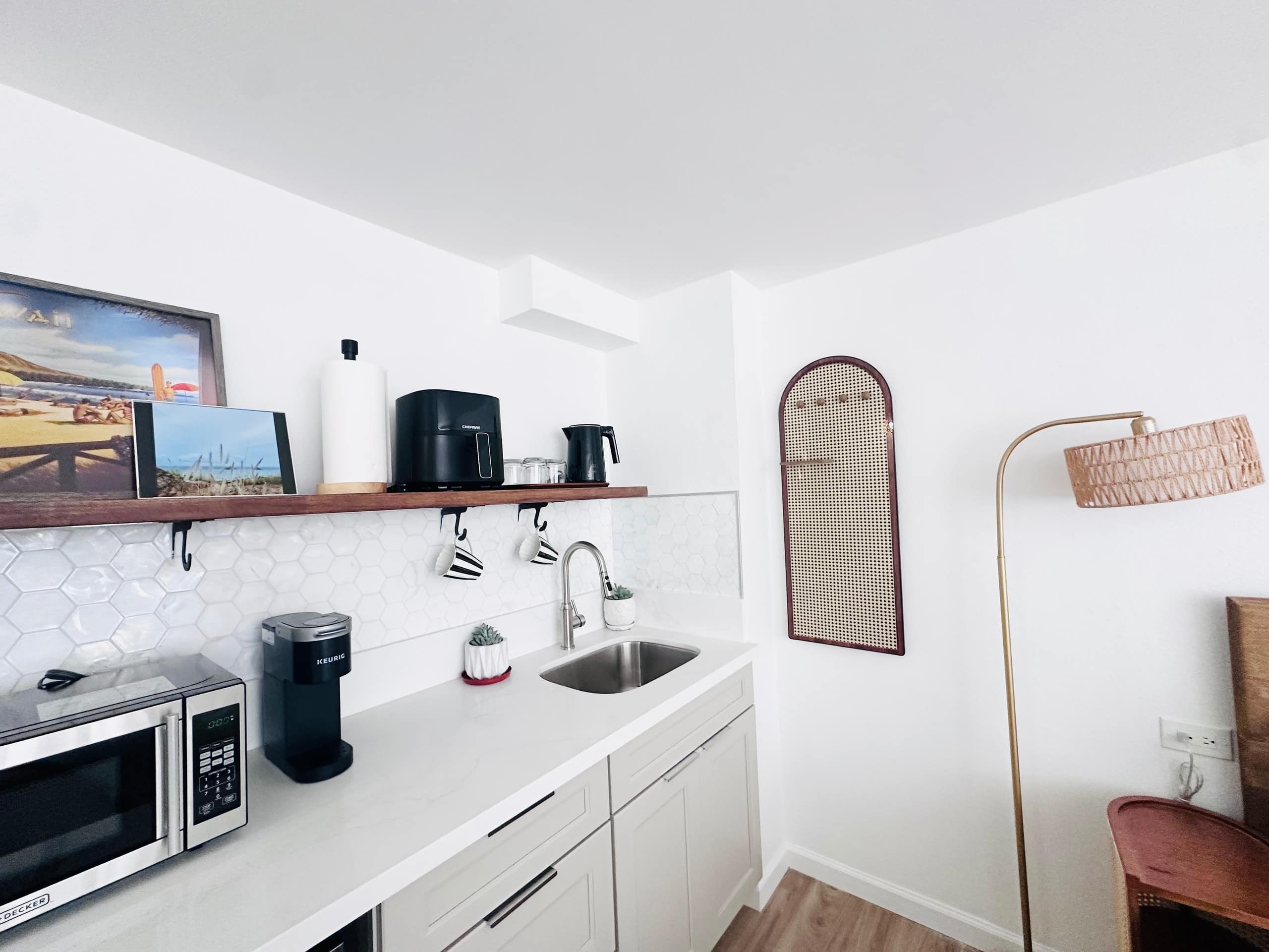Condo in Honolulu · ★4.95 · 1 bedroom · 1 bed · 1 private bath - Image 2