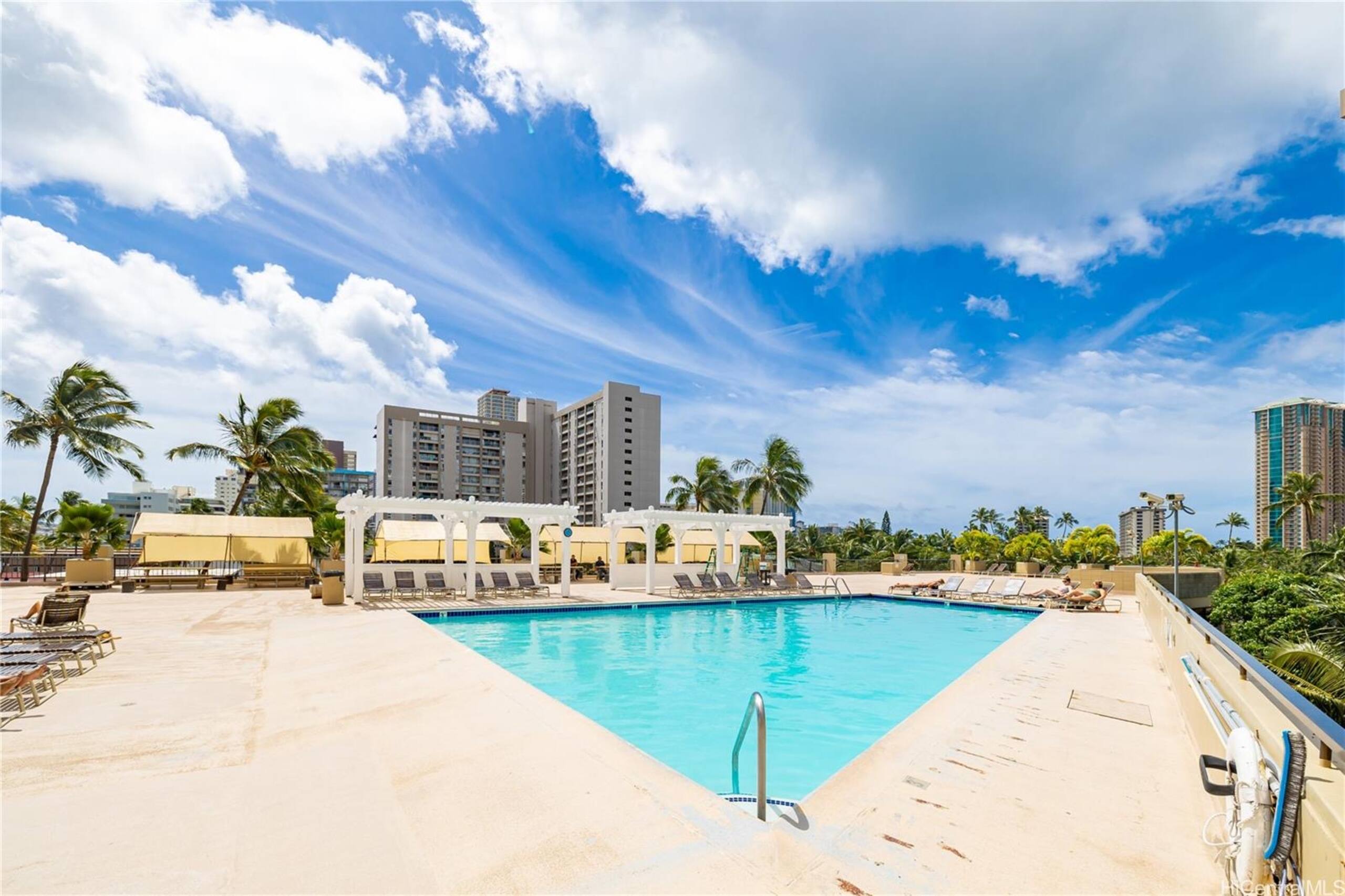 Condo in Honolulu · ★4.95 · 1 bedroom · 1 bed · 1 private bath - Image 26