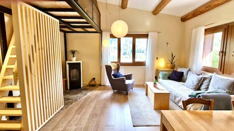 Top Airbnb: Sunny New Bellevue Apt w/ Mountain Views & Terrace à Les Houches