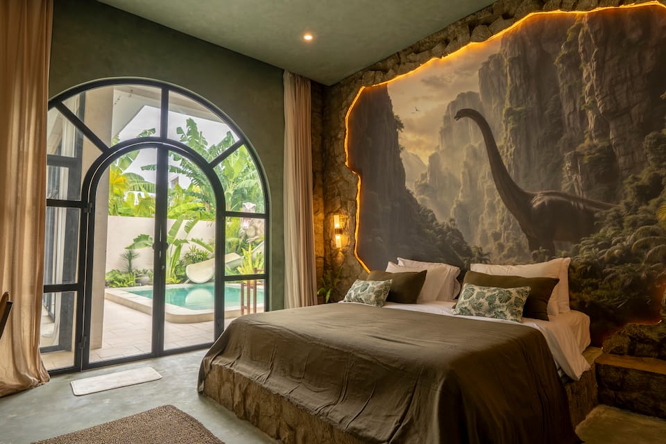 A dinosaur-themed villa in Pererenan, Pererenan, Bali, Indonesia, photo 5 of 10