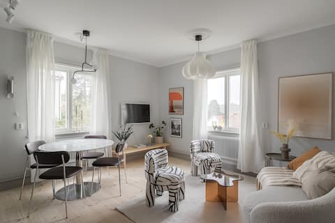 Popular Airbnb listing: Stylish 2BR Apartment in Central Sundbyberg in Sundbyberg