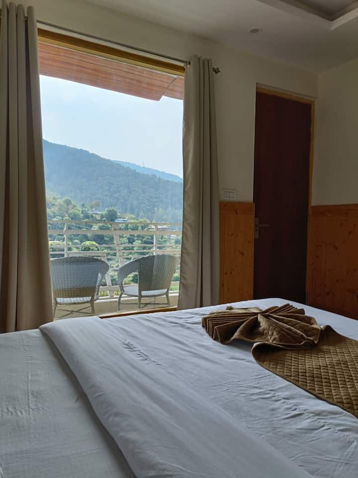 Small Room - Chail