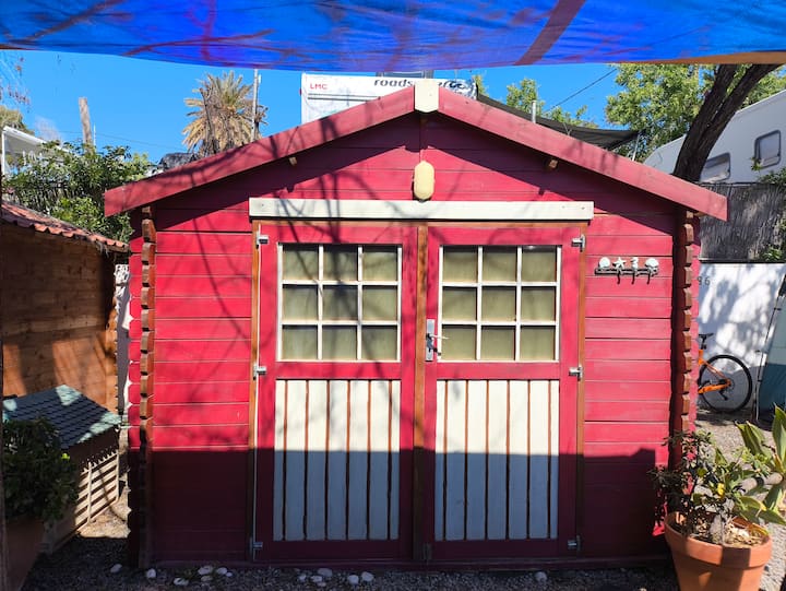 Cabañas Para 2 Personas  , Mesa De Jardin. - Alfaz del Pi