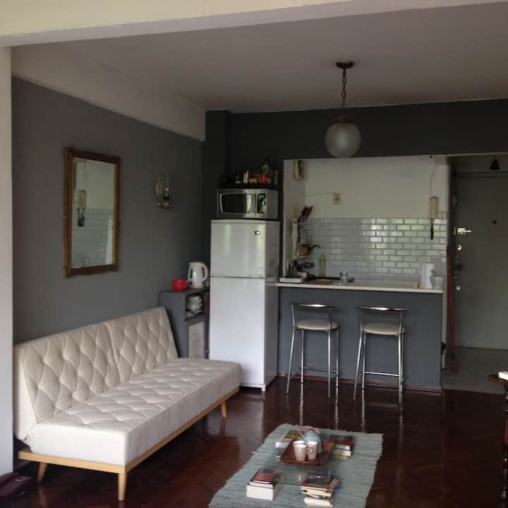 Mono Ambiente, Amoblado, Céntrico, Luminoso. - Montevideo