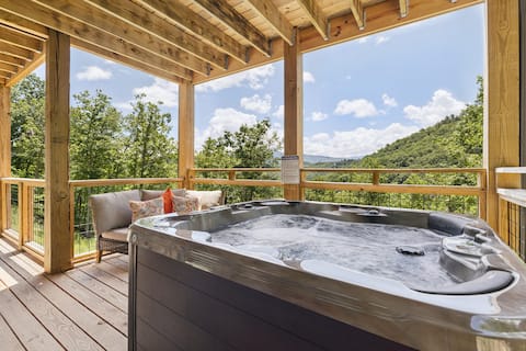 Bear Cheeks cabin in Sevierville - Photo 2