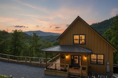Bear Cheeks cabin in Sevierville - Photo 1