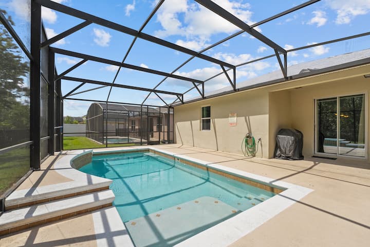 4 Bed | Close To Disney | Private Pool! - Kissimmee, FL