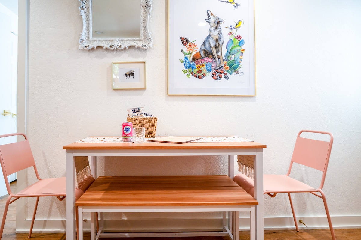 Walk to Downtown | 3BR Artsy Foodie Haven