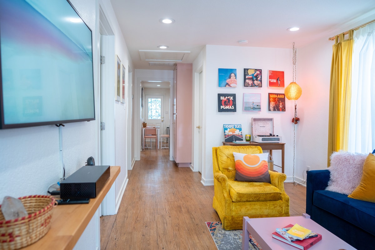 Walk to Downtown | 3BR Artsy Foodie Haven