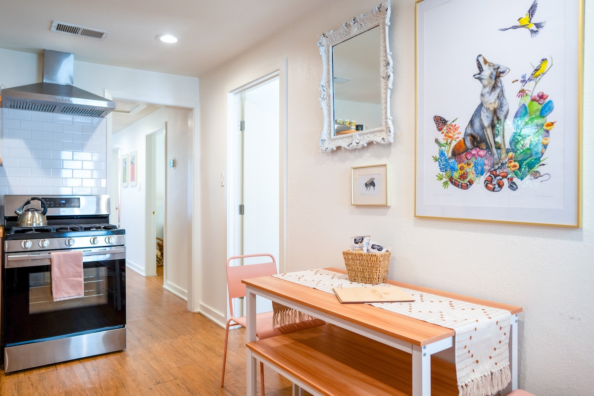 Walk to Downtown | 3BR Artsy Foodie Haven