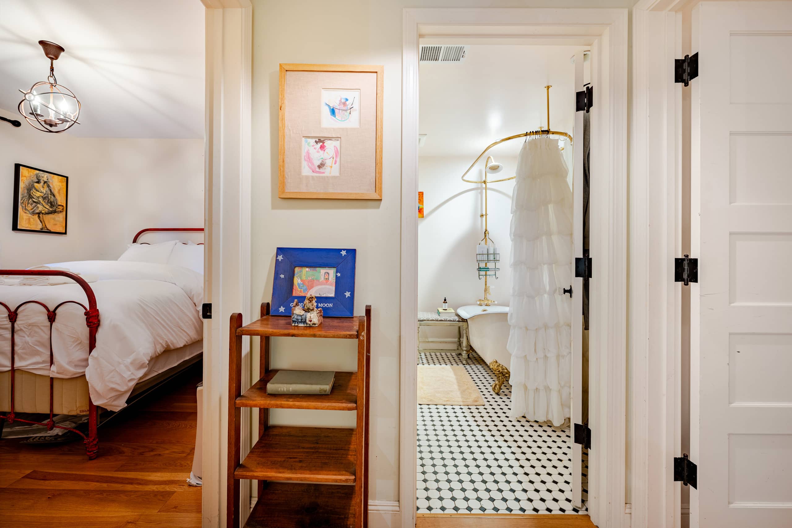 Home in San Francisco · ★4.0 · 3 bedrooms · 3 beds · 2 baths - Image 33