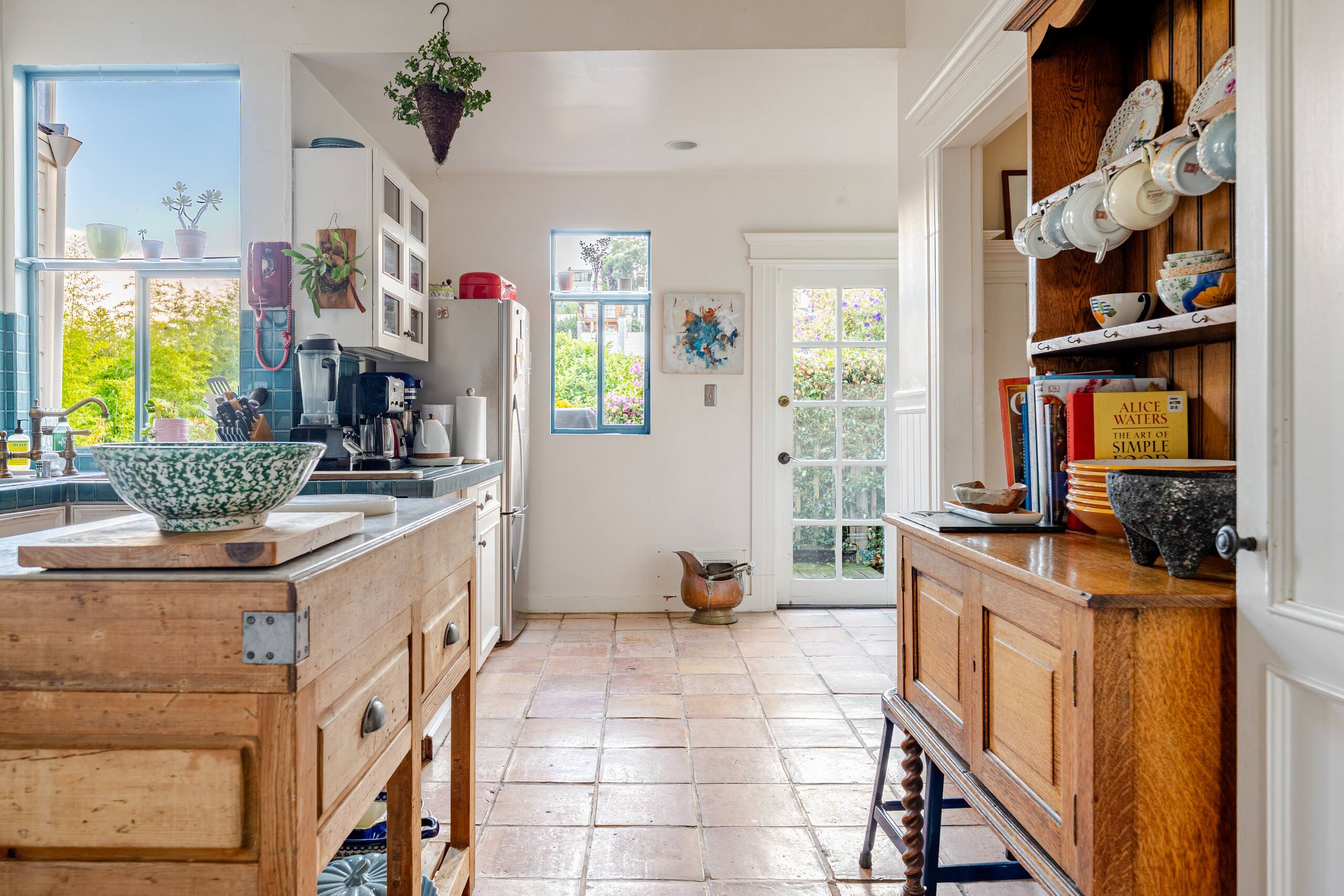 Home in San Francisco · ★4.0 · 3 bedrooms · 3 beds · 2 baths - Image 16