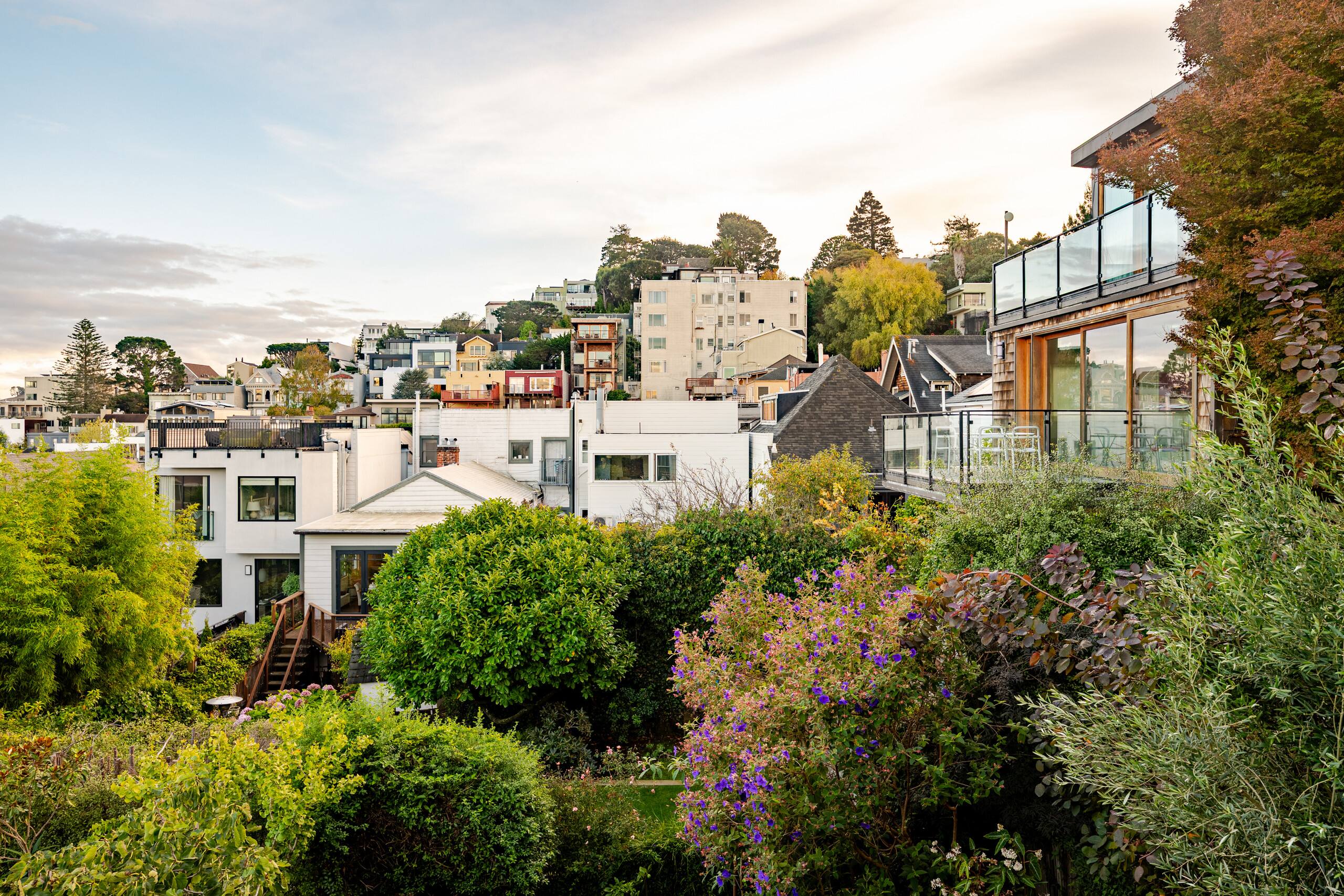 Home in San Francisco · ★4.0 · 3 bedrooms · 3 beds · 2 baths - Image 46
