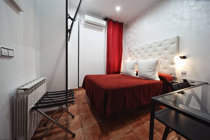 Small Double Room Interior-room Only - Madrid