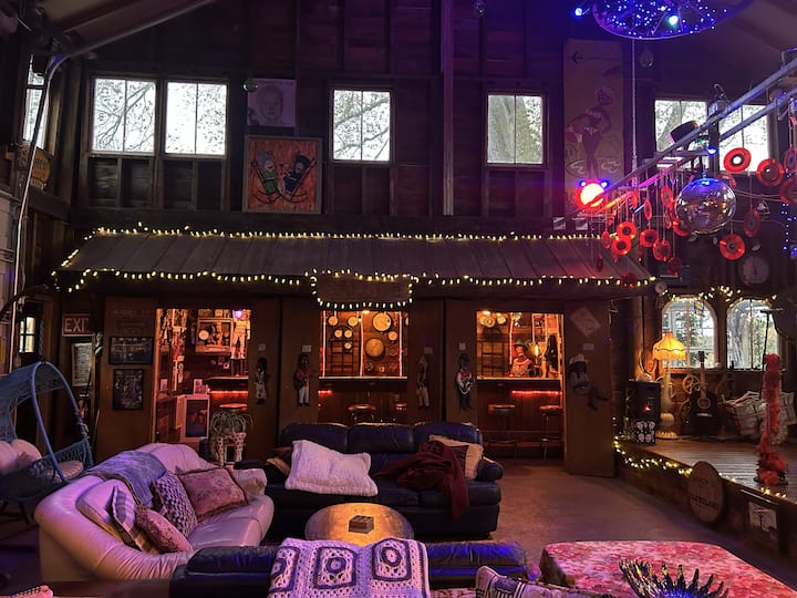 The Barn @ Bock's Juke Joint - Oberlin, OH