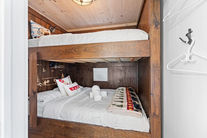 Bedroom 2 — Bunk beds