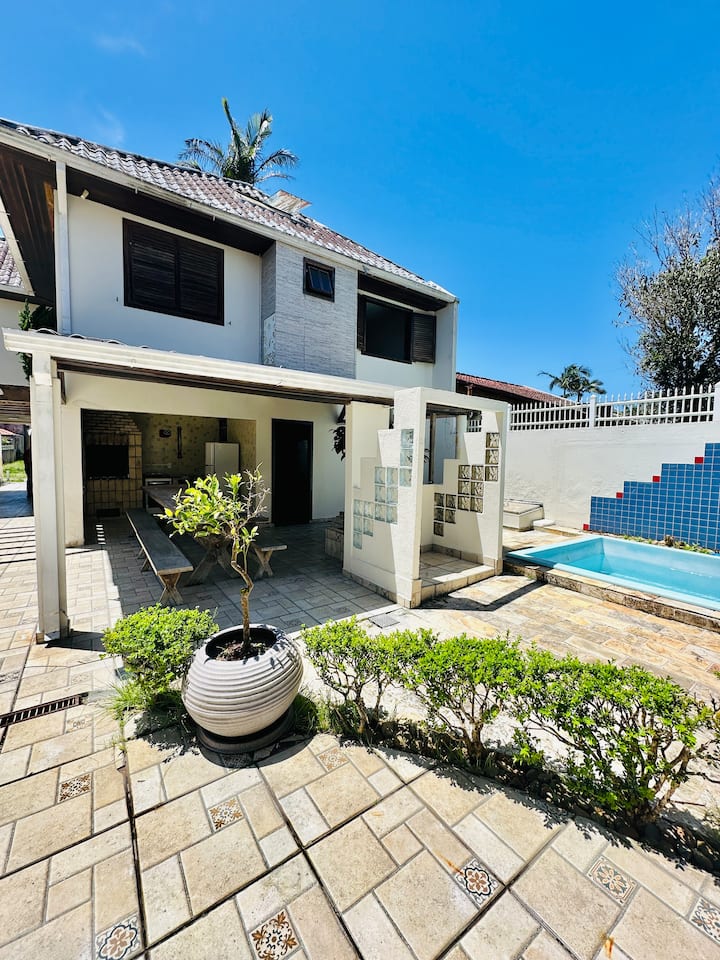 Sobrado Com Piscina, P/16 Pessoas, Perto Da Praia - Matinhos