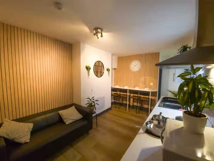 Smart Entry • Premium Linen • 3 Min To City - Barry