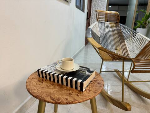 Popular Airbnb listing: Large apartment with 3 bedrooms - 1 min from airport - 4 min from beach in Crespo