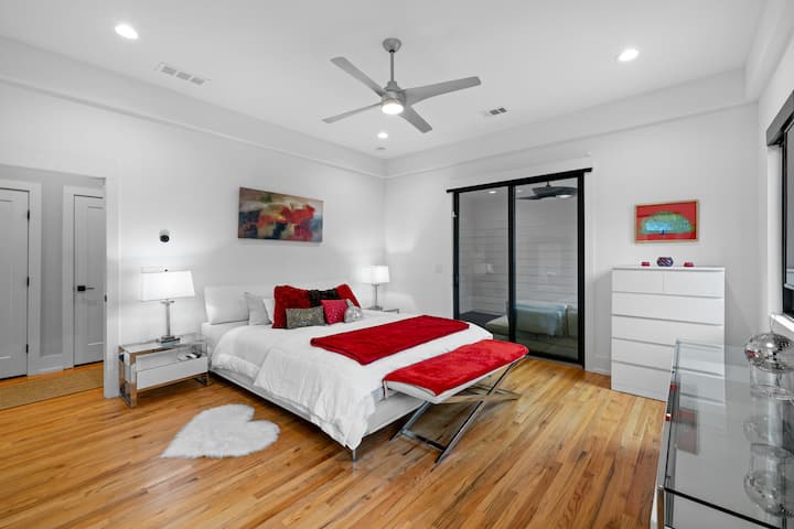 Luxury Midtown Sanctuary - Rooftop Skyline Views - Atlanta, GA
