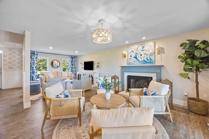 *Waterfront* 5br W/ Pool + Firepit On Kent Island! - Saint Michaels, MD