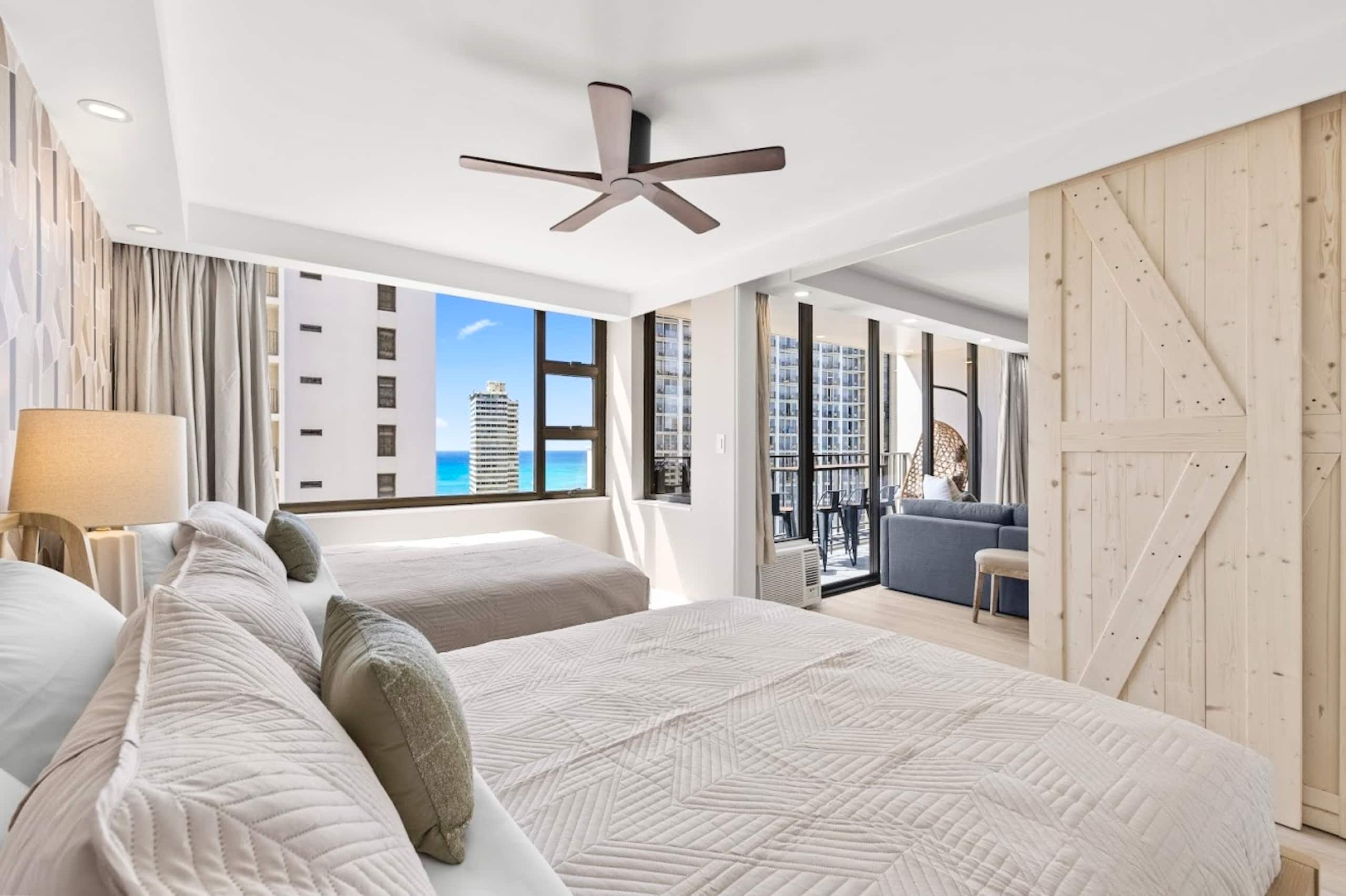 18F-Tropical Paradise-Waikiki Banyan 1BR/Parking! - Image 1