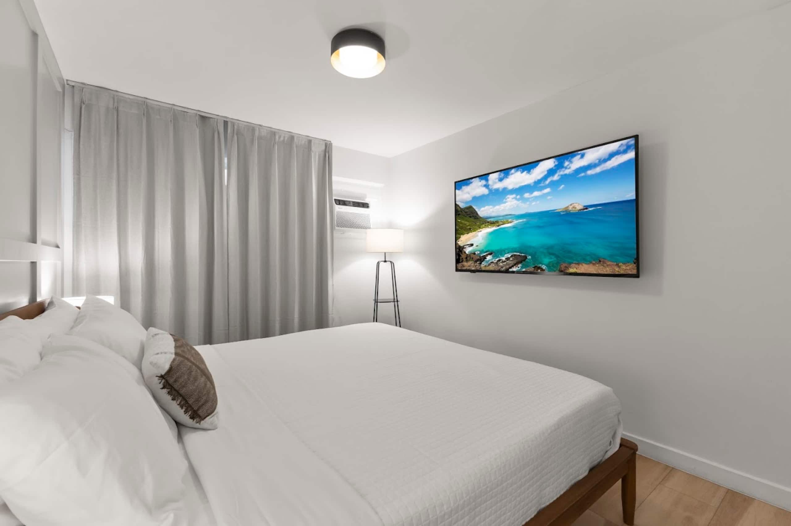 Home in Honolulu · ★4.79 · 2 bedrooms · 4 beds · 2 private baths - Image 32